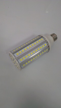 LED節(jié)能燈泡 從高效照明到綠色能源的跨界探索——以深圳國惠照明為例